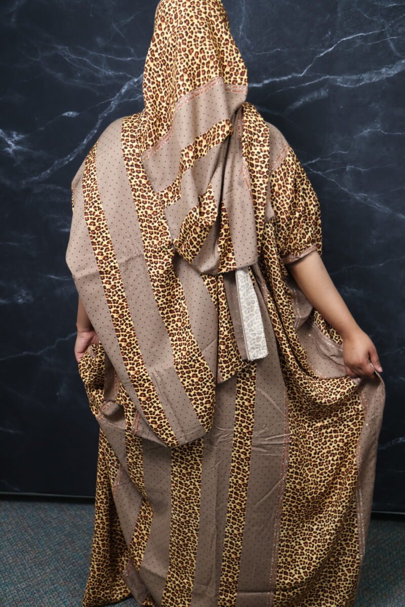 Elegant Scarf by Amira - Image 3